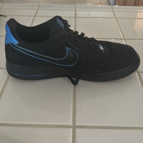 🔥🔥HOST PIC 🔥🔥Nike Air Force 1 Retro black blue outlined Swoosh Men Size 11.5 - Picture 4 of 10